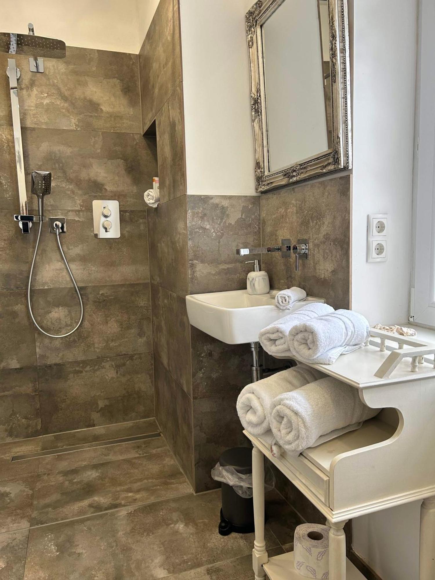 Apartament Gestorfer Koetnerhof Business Und Landlust Springe Zewnętrze zdjęcie